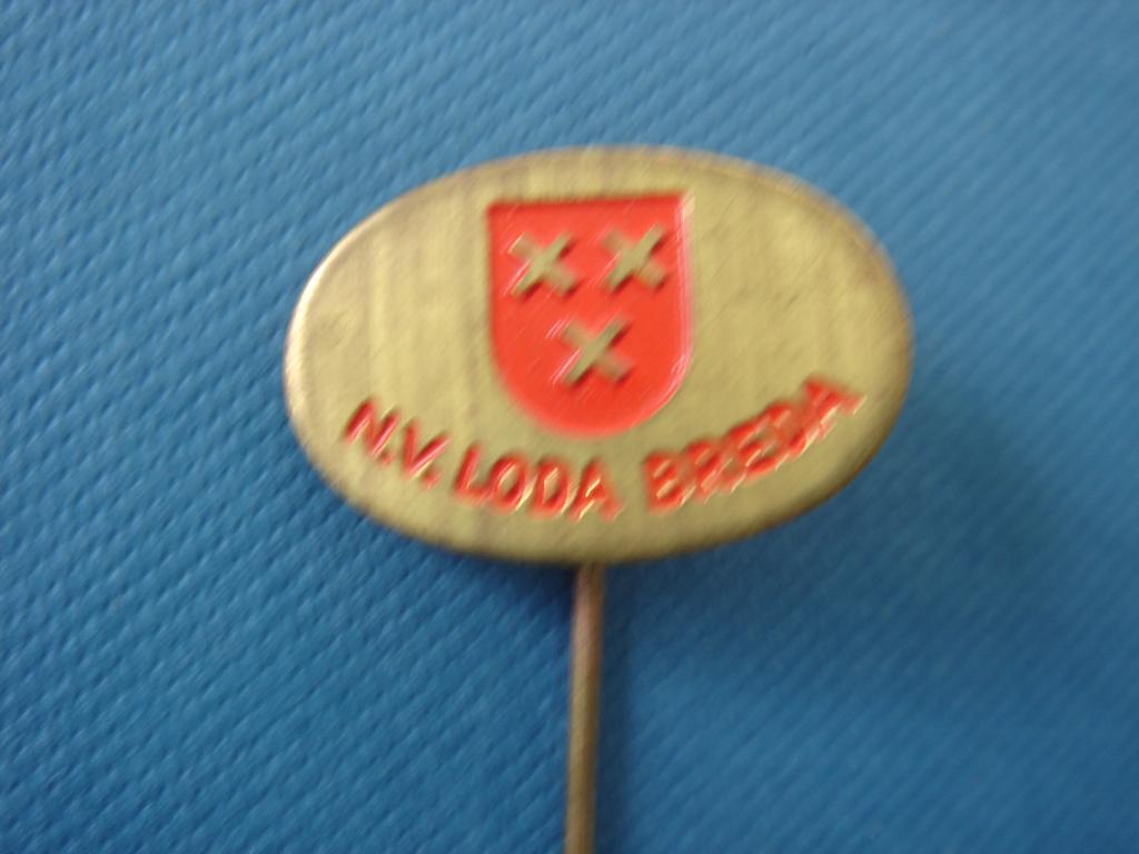Speld N.V. Loda Breda, Verzamelen, Speldjes, Pins en Buttons, Ophalen of Verzenden, Gebruikt, Merk, Speldje of Pin