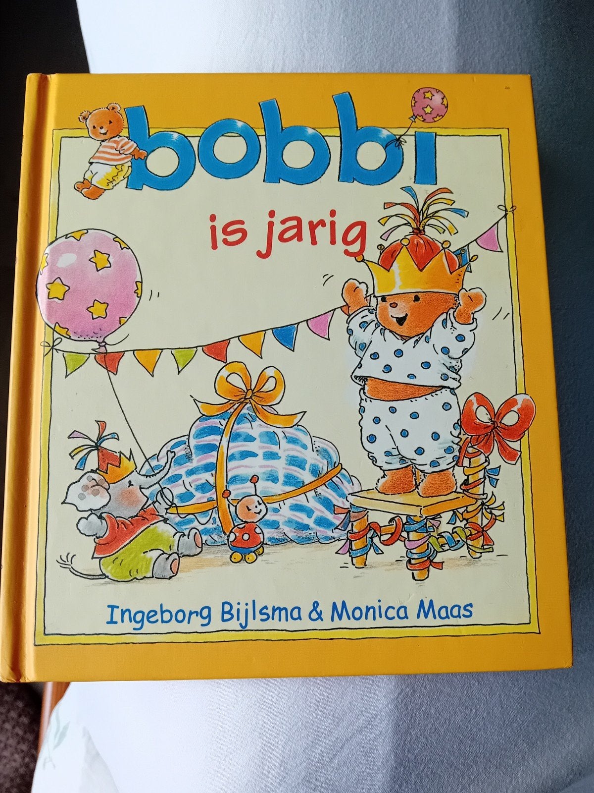 Monica Maas - Bobbi is jarig, 3 tot 4 jaar, Ophalen of Verzenden, Zo goed als nieuw, Monica Maas; Ingeborg Bijlsma