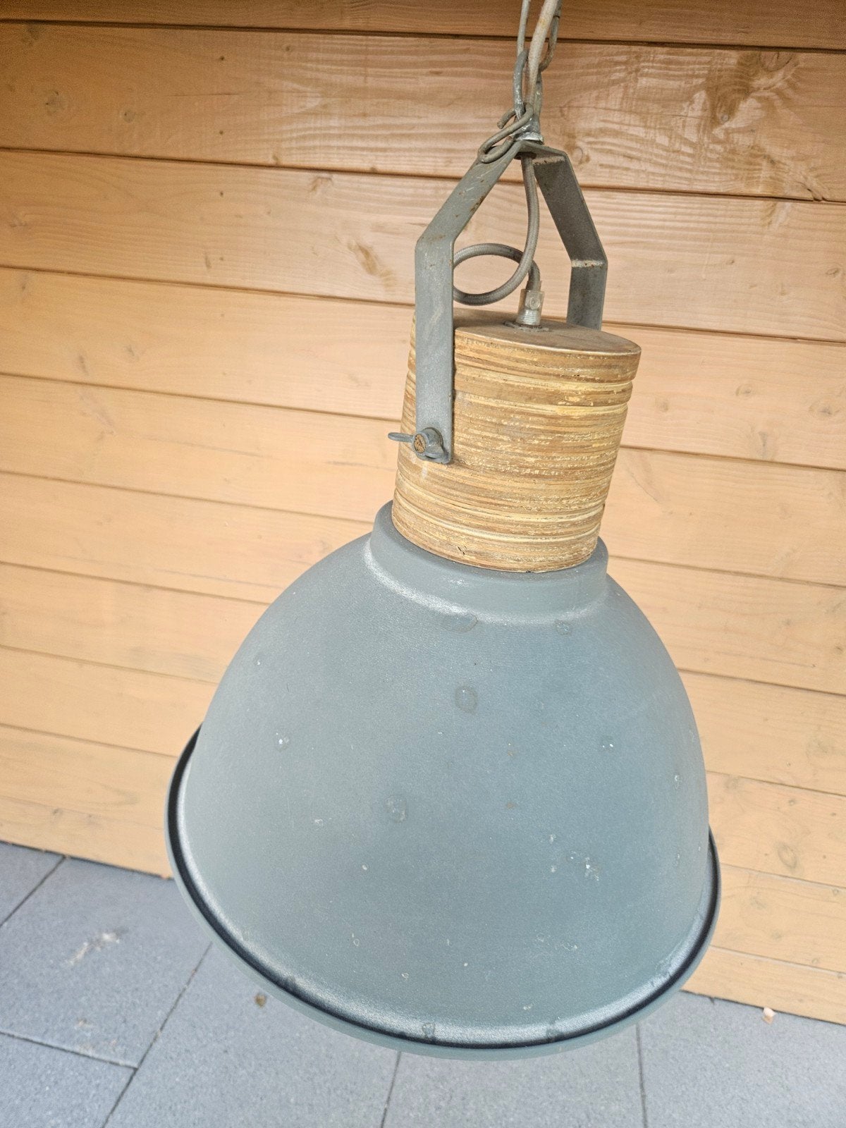 Hanglamp houtlook en grijs, Huis en Inrichting, Lampen | Hanglampen, Ophalen, Gebruikt, Industrieel