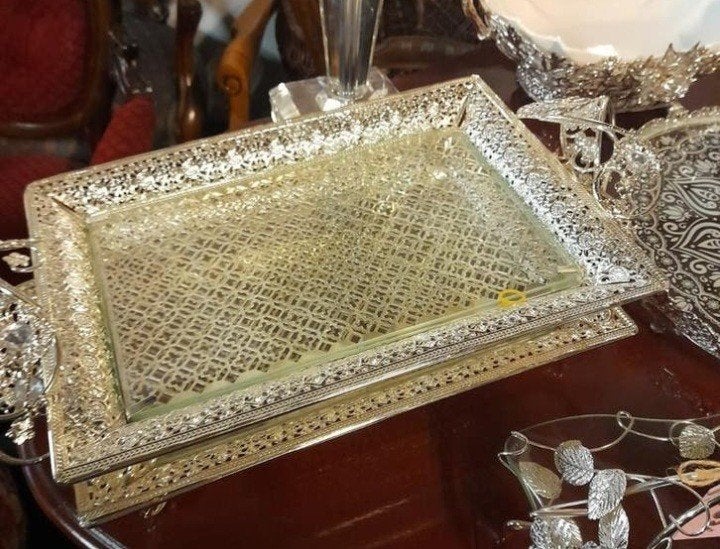 Zilver kleurige dienblad, Huis en Inrichting, Woonaccessoires | Dienbladen, Ophalen, Zo goed als nieuw, Rechthoekig, Hout