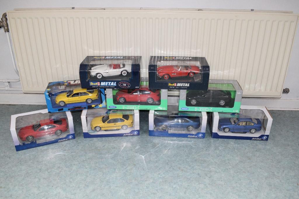 Nieuwe BMW 1:18 miniatuur auto verzameling, Hobby en Vrije tijd, Modelauto's | 1:18, Ophalen, Nieuw, Solido