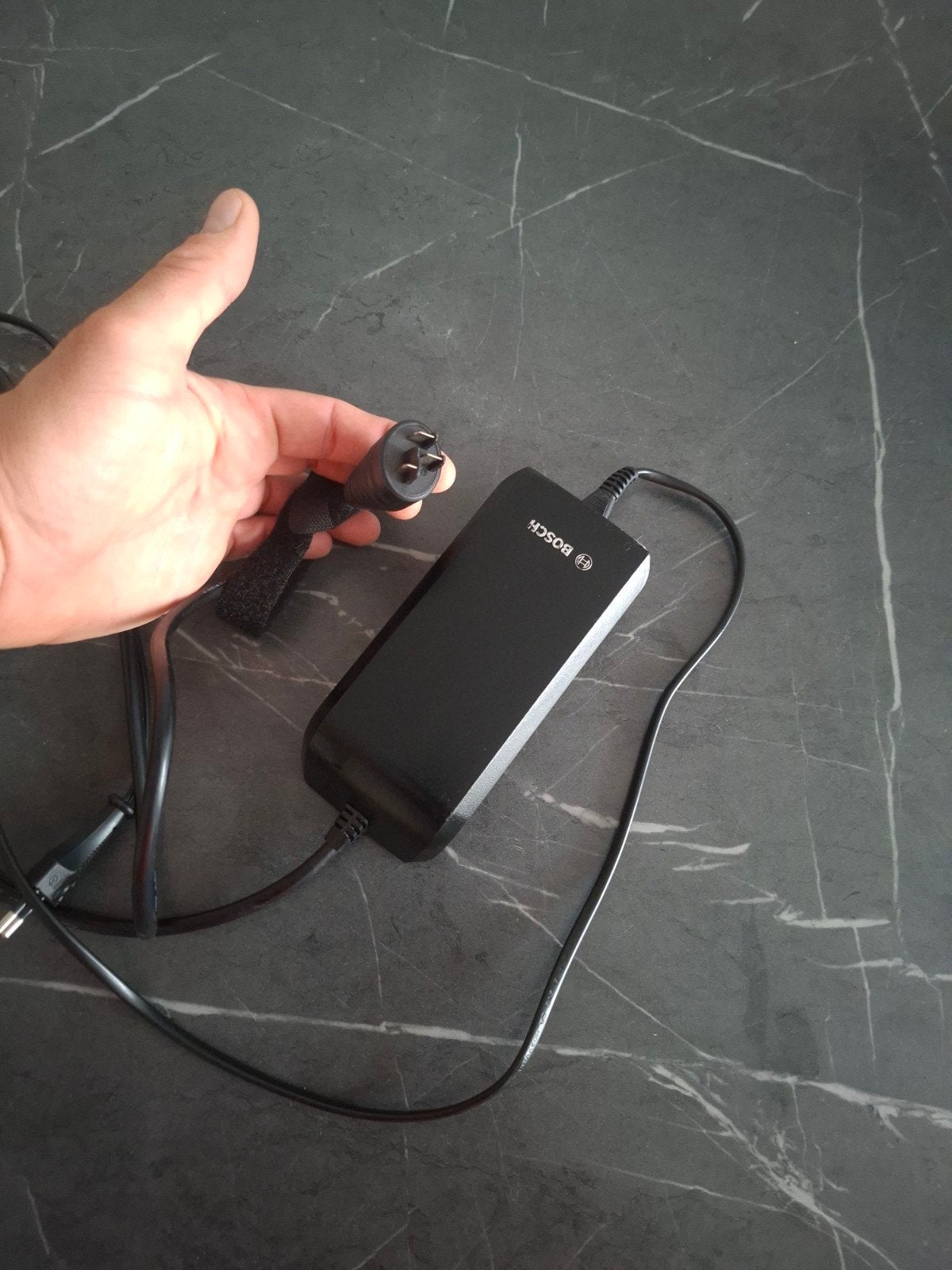 Bosch fietsacculader - 2A, Fietsen en Brommers, Fietsaccessoires | Fietsaccu's, Ophalen of Verzenden, Gebruikt