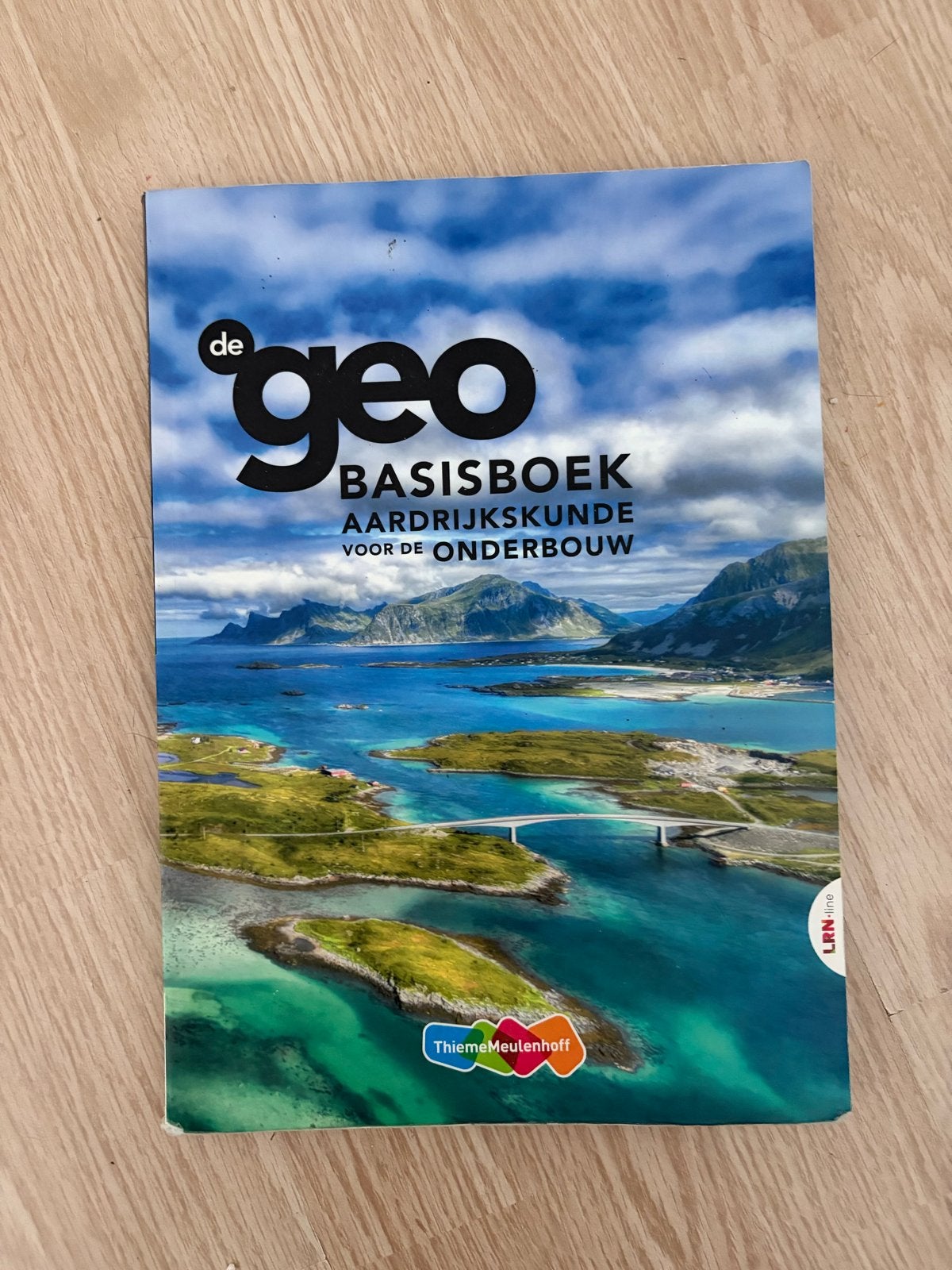 De Geo Basisboek Aardrijkskunde Onderbouw Thiememeulenhoff, Boeken, Ophalen, Gelezen, Overige niveaus, Aardrijkskunde