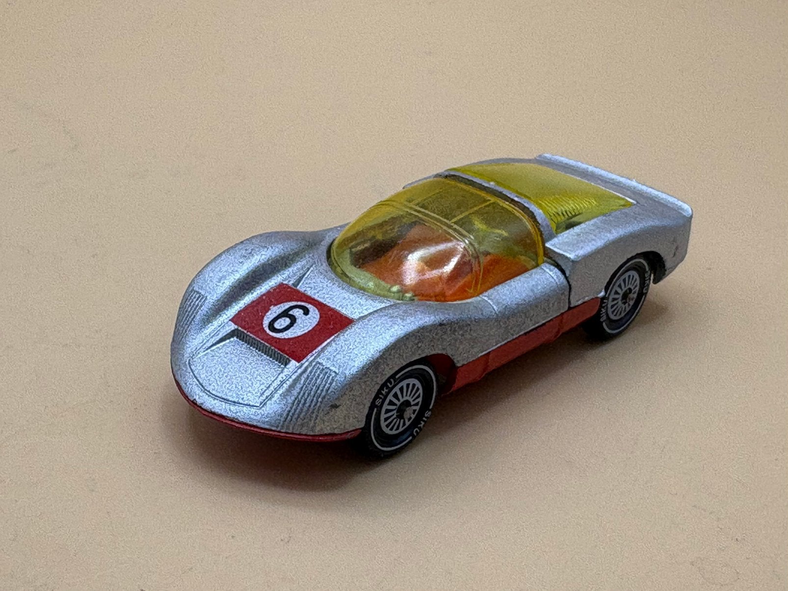 Porsche 906 1:60 Siku, Ophalen of Verzenden, Gebruikt, Auto