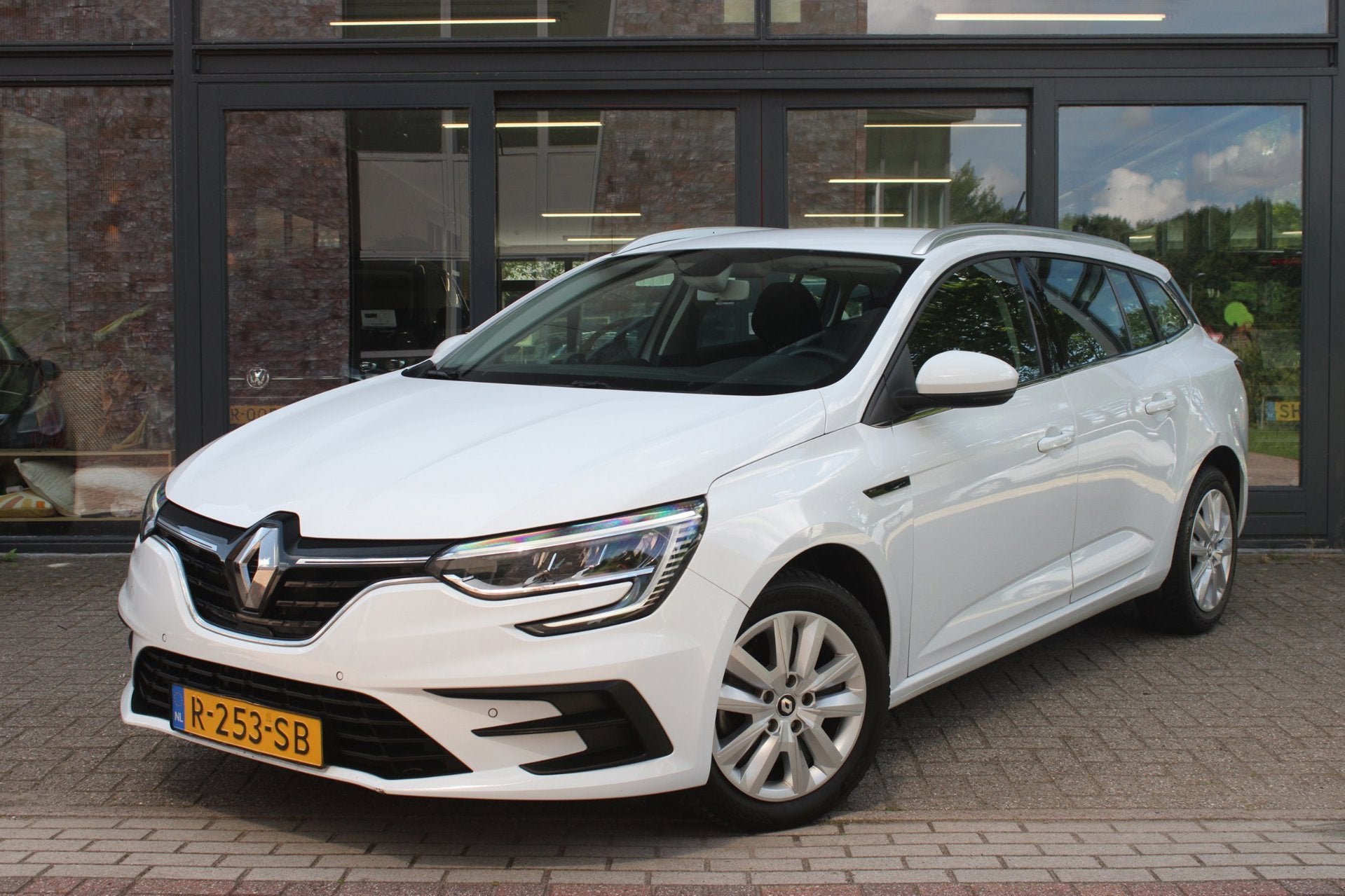 Renault Mégane Estate Rijklaar incl garantie |TCe Zen | Cru