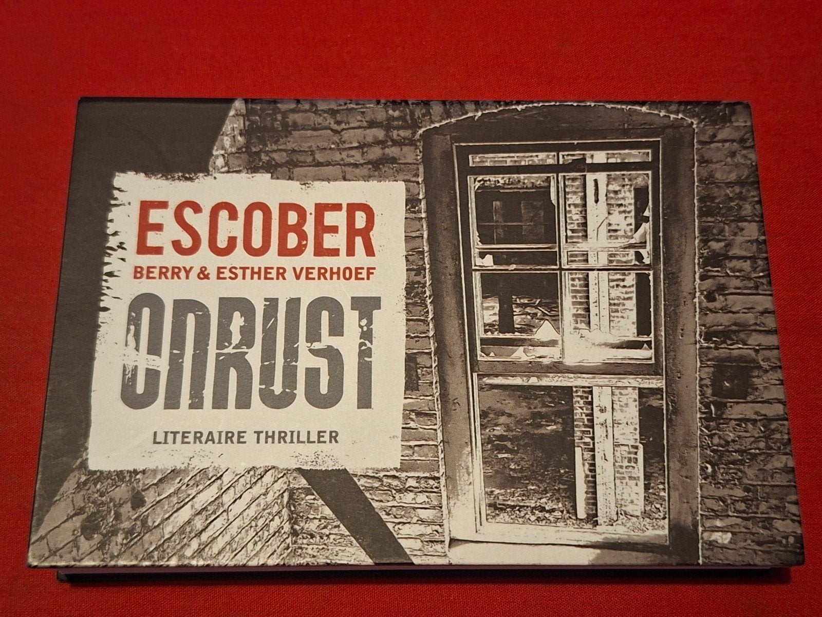 Dwarsligger nr. 113. Onrust. Escobar., Ophalen of Verzenden, Gelezen