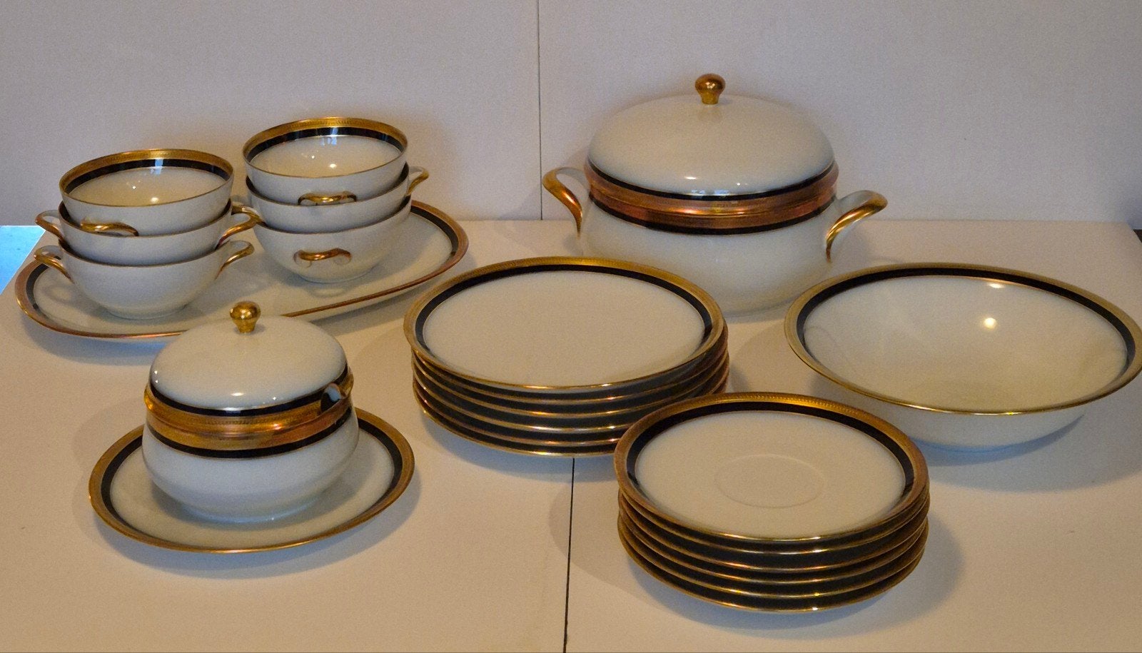 Hutschenreuther Olivia 63 servies in nieuwstaat, Ophalen