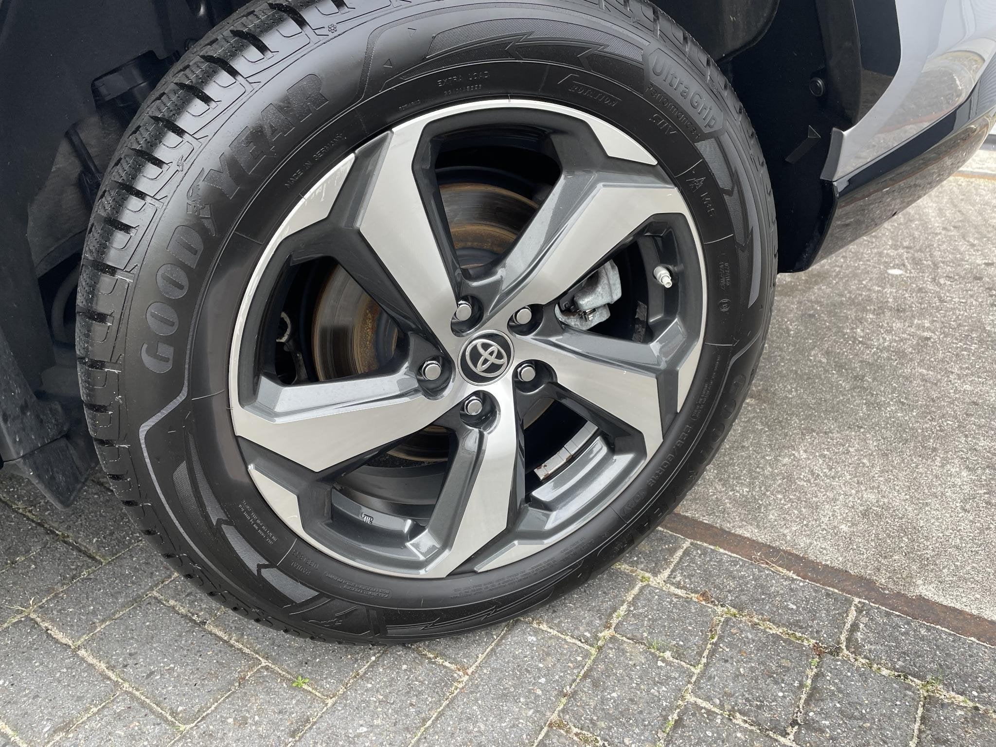 Foto 2 van Toyota RAV4 2.5 Plug-in Hybrid AWD Style