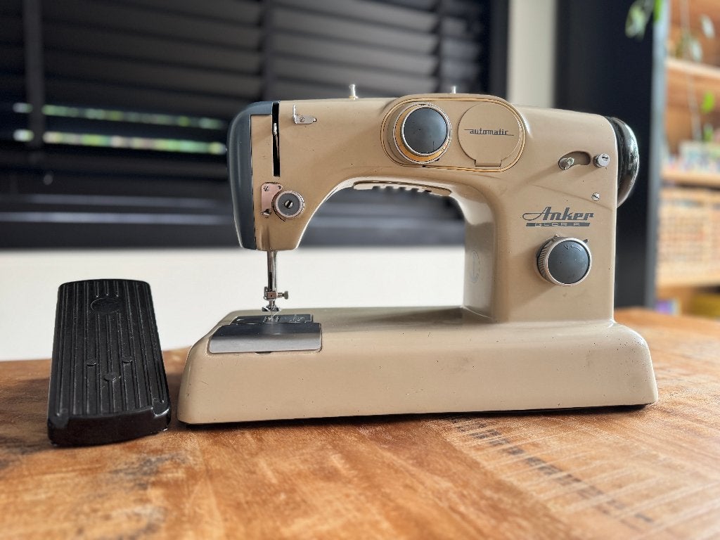 Anker Gloria Automatic naaimachine compleet met koffer, Ophalen