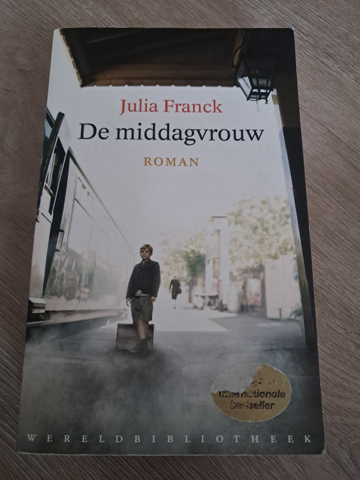 A2 De middagvrouw - Julia Franck (Roman), Ophalen of Verzenden, Gelezen, Julia Franck, Europa overig