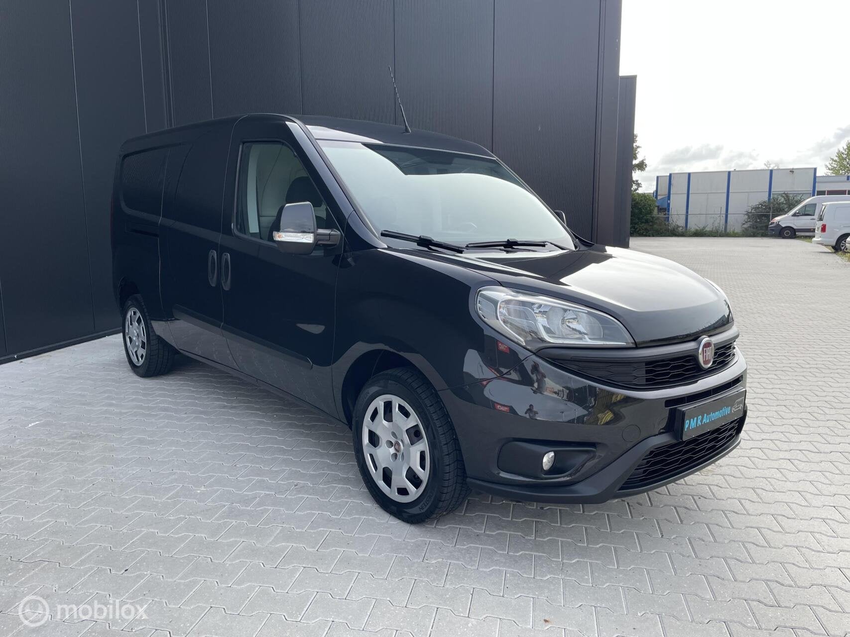 Fiat Doblo Bestel 1.4 L2 Maxi / MARGE / NAVI / CRUISE, Auto's, Gebruikt, Zwart, 1245 kg, Bedrijf