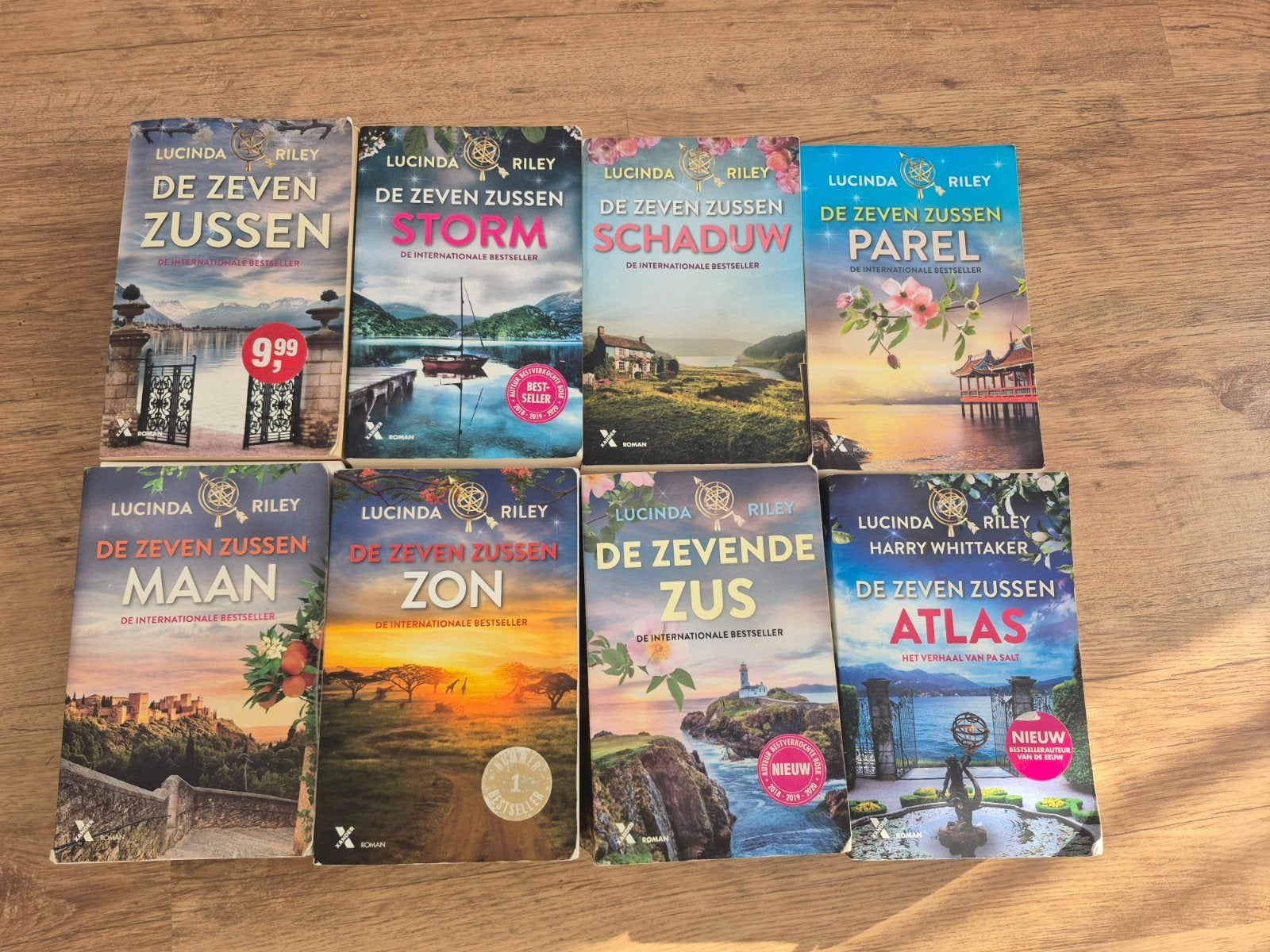 complete serie Zeven zussen (inclusief Atlas), Boeken, Romans, Ophalen of Verzenden, Gelezen, Lucinda Riley