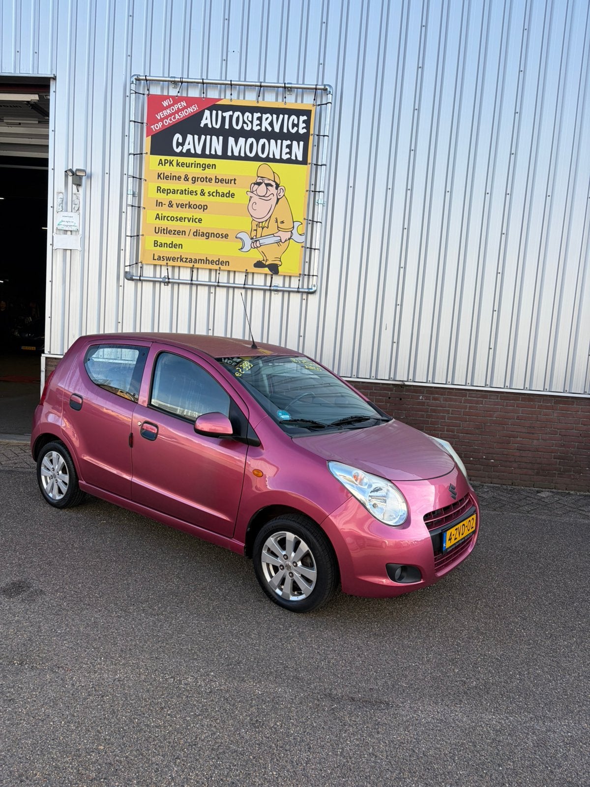 Suzuki Alto 1.0 2010 Rood, Voorwielaandrijving, Stof, 200 kg, Overige kleuren
