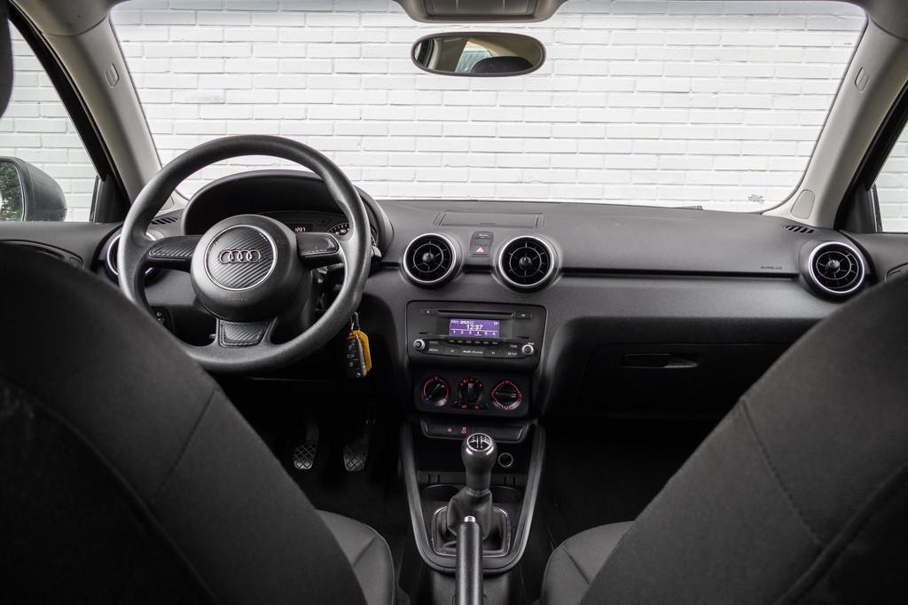 Audi A1 1.2 TFSI Attraction Pro Line Business| Bluetooth|Mul, Auto's, Audi, Voorwielaandrijving, 4 cilinders, Met garantie (alle)