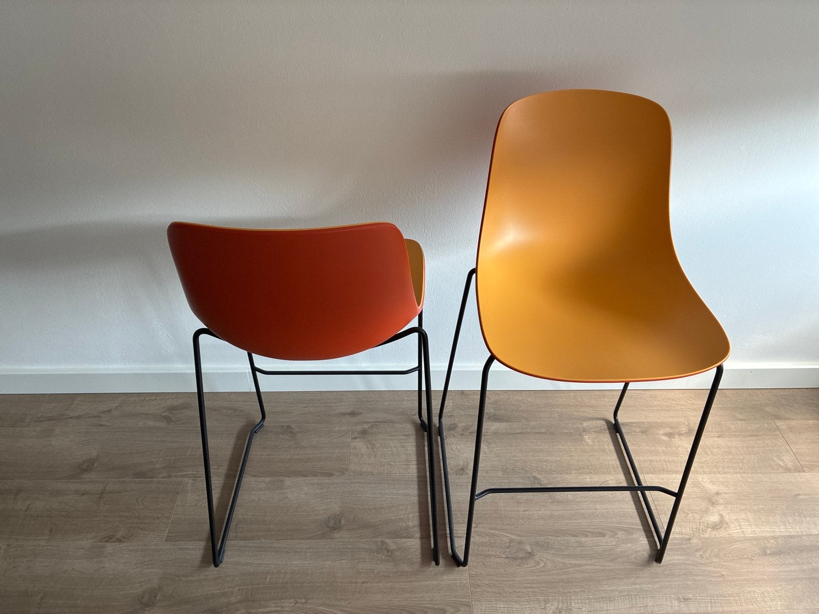 2 barkrukken in goede staat, Ophalen, Kunststof, Gebruikt, 90 cm of meer