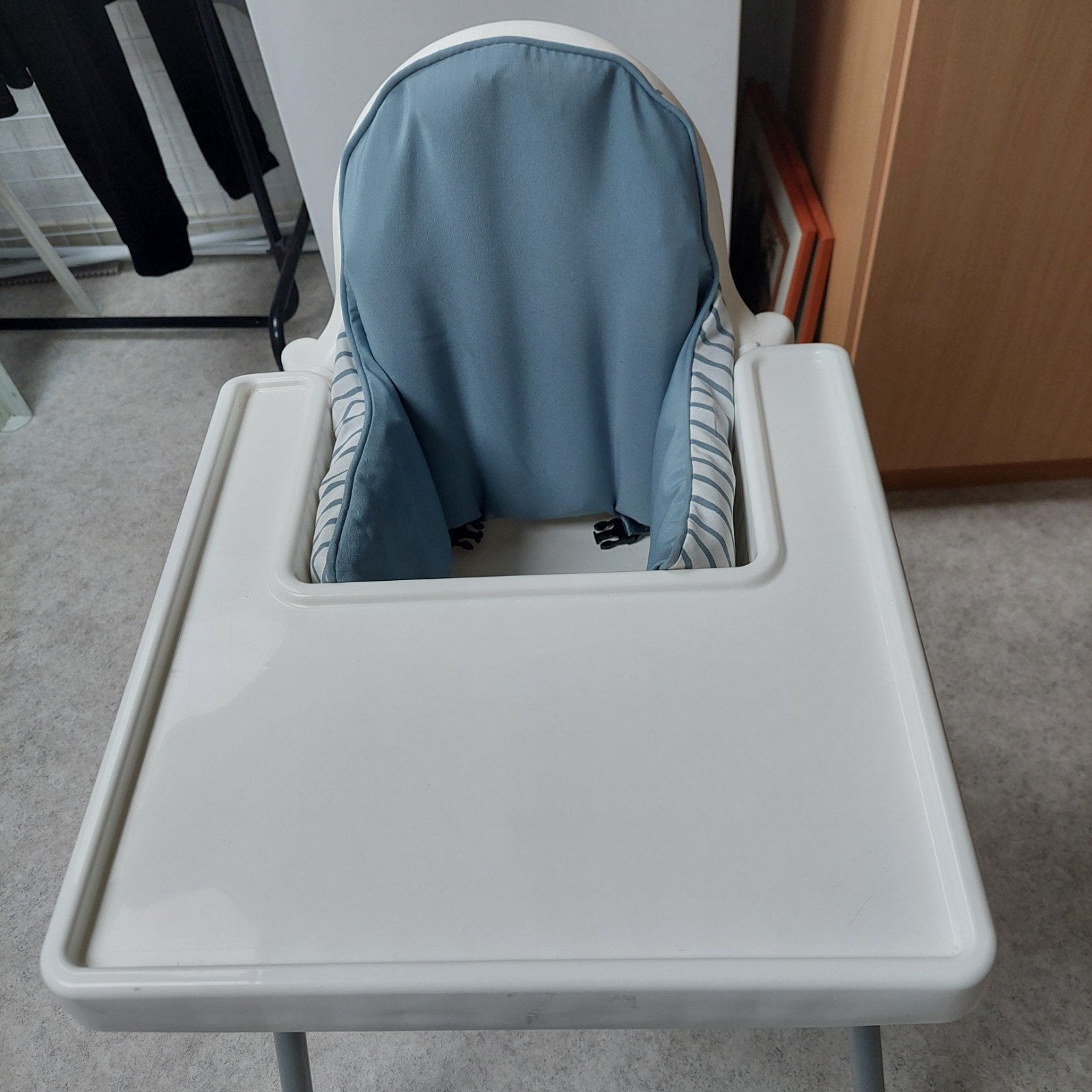 kinderstoel met verkleiner, Ophalen of Verzenden, Zo goed als nieuw, Overige typen, Gordel(s)