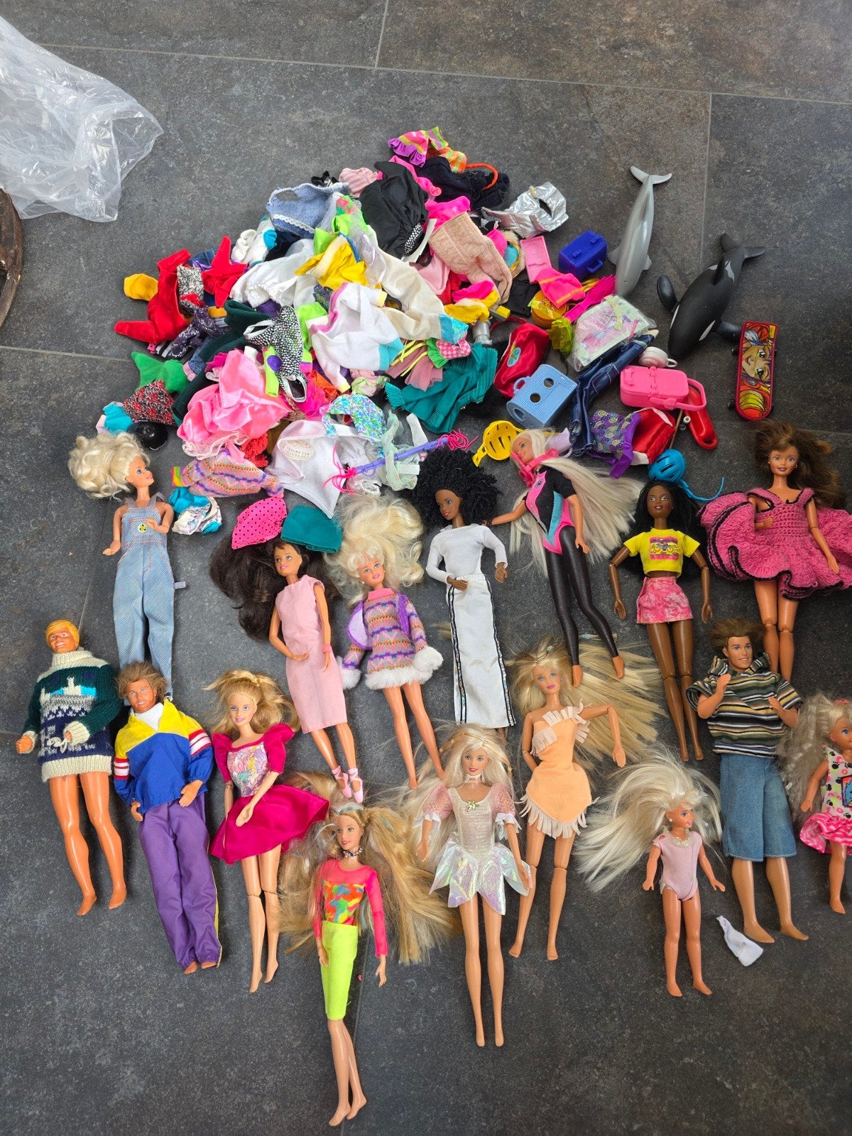 Grote collectie Barbiepoppen en accessoires, Ophalen of Verzenden, Gebruikt, Barbie
