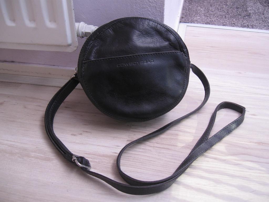 COWBOYSBAG zwart leren schoudertasje goede staat, Ophalen of Verzenden, Zo goed als nieuw, Zwart, Schoudertasje