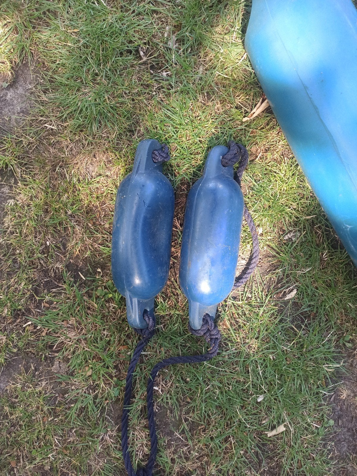 2 kleine bolsters, Ophalen, Motorboot