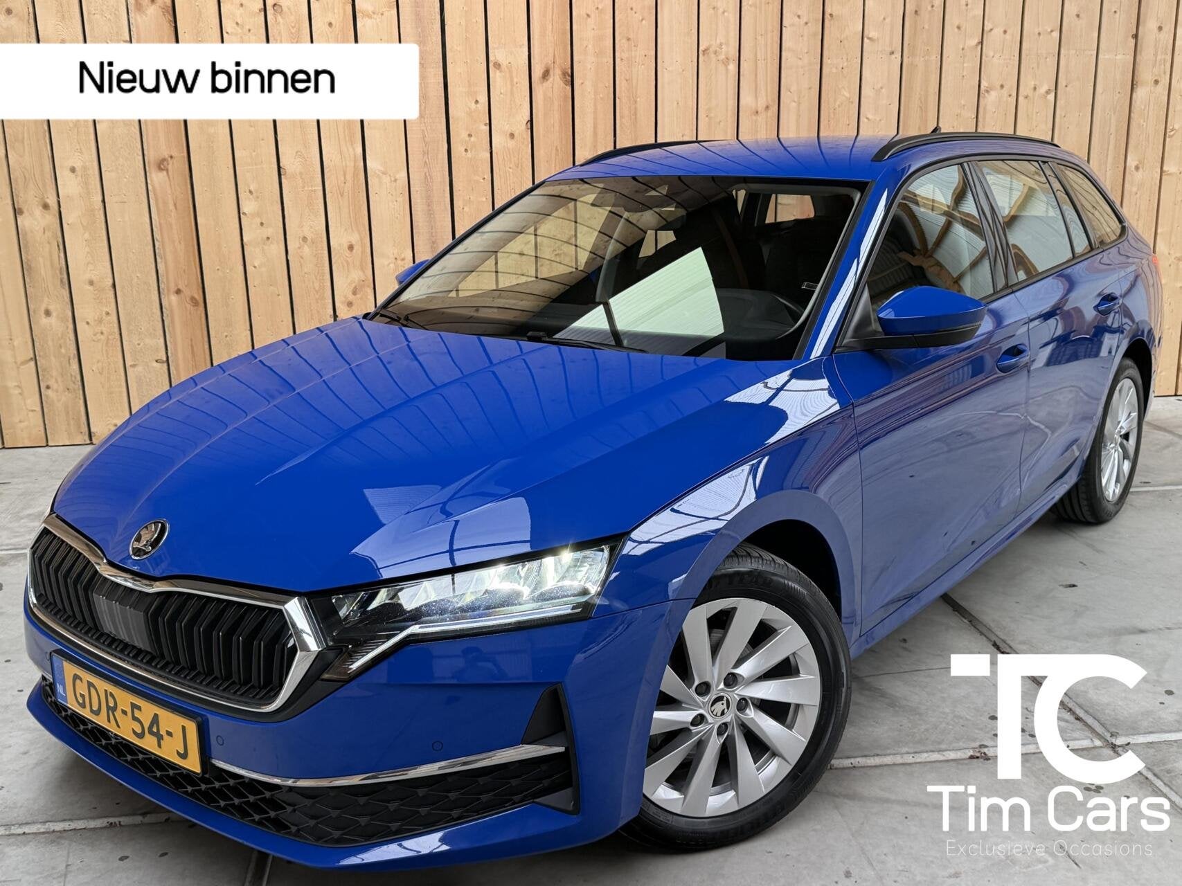 Skoda Octavia Combi 1.5 TSI First Edition Automaat | Apple C, Auto's, Voorwielaandrijving, Euro 6, 4 cilinders, 700 kg