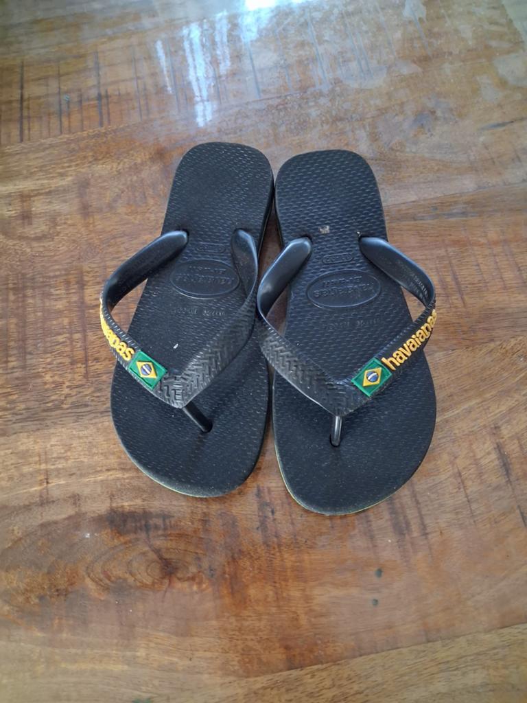 Te koop Slippers maat 31 - 32, Ophalen of Verzenden, Meisje, Overige typen