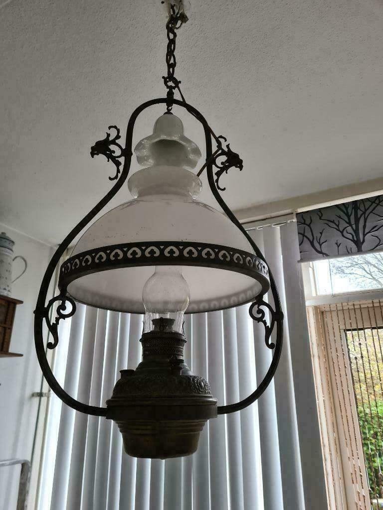 Grote boerderij rookglaslamp, Ophalen