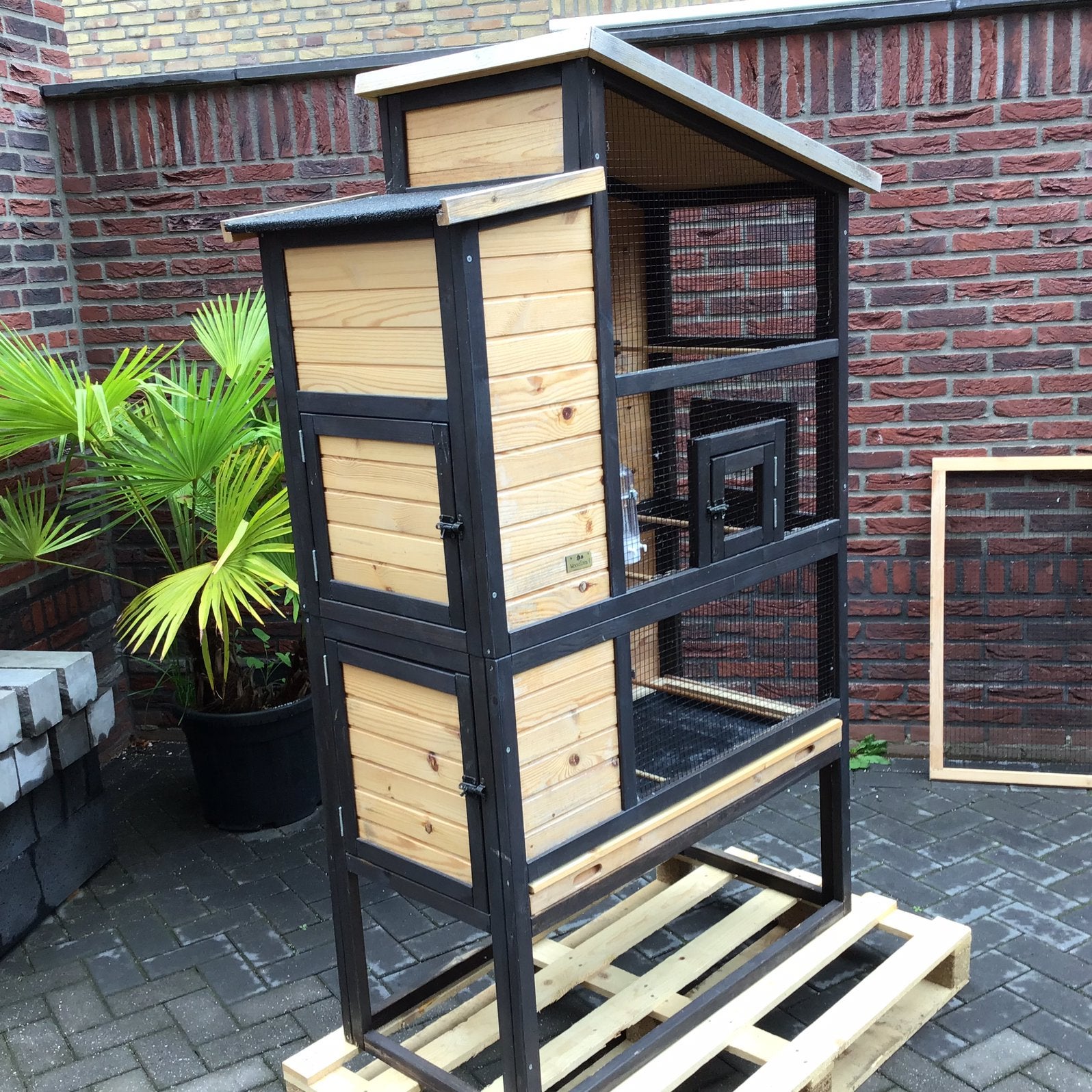 Nette vogelkooi, Ophalen, Zo goed als nieuw, Hout, Vogelkooi
