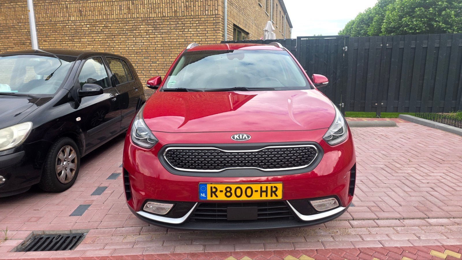 Kia Niro 1.6 GDi Hybrid 141pk Dct6 2018 Rood, Auto's, Kia, Particulier, Niro, Hybride Elektrisch/Benzine, Volledig hybride, A