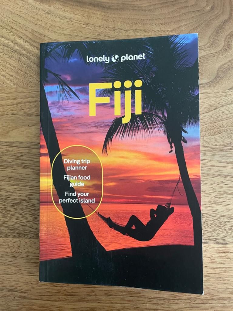 Lonely Planet Fiji Reisgids - versie 2025 (nieuwste), Ophalen of Verzenden, Zo goed als nieuw, Reisgids of -boek, Lonely Planet