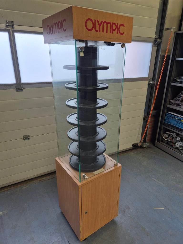 Vitrinekast met draaiplateau, Huis en Inrichting, Kasten | Vitrinekasten, Ophalen, 25 tot 50 cm, 50 tot 100 cm