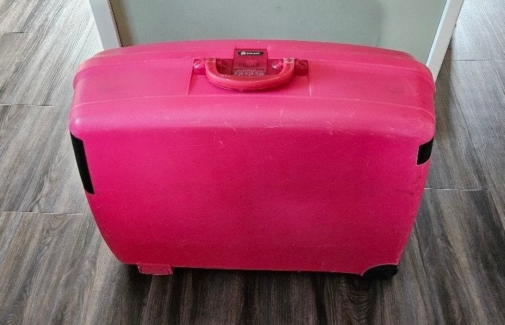 Nette Delsey koffer roze - hard Kunststof met Cijferslot, Ophalen, Gebruikt, 50 tot 60 cm, Hard kunststof