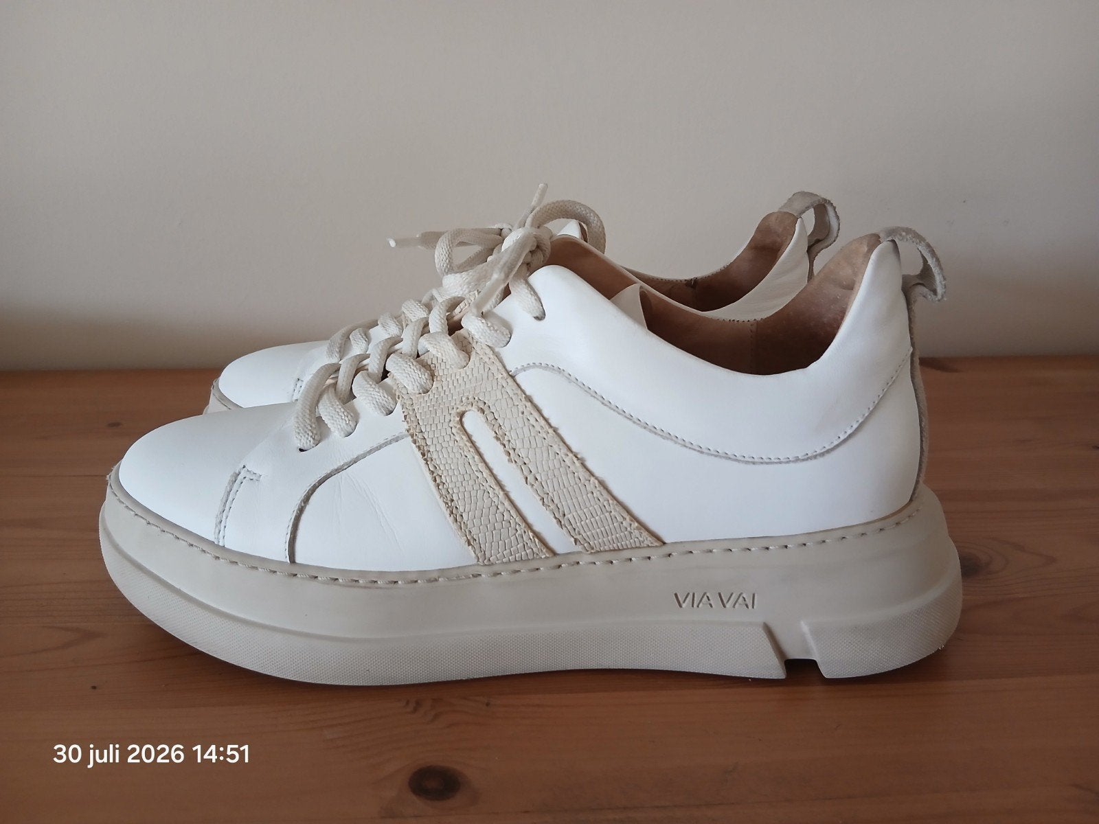 Via Vai maat 39 Nieuwprijs 199.95, Kleding | Dames, Schoenen, Via Vai, Schoenen met lage hakken, Wit, Ophalen of Verzenden