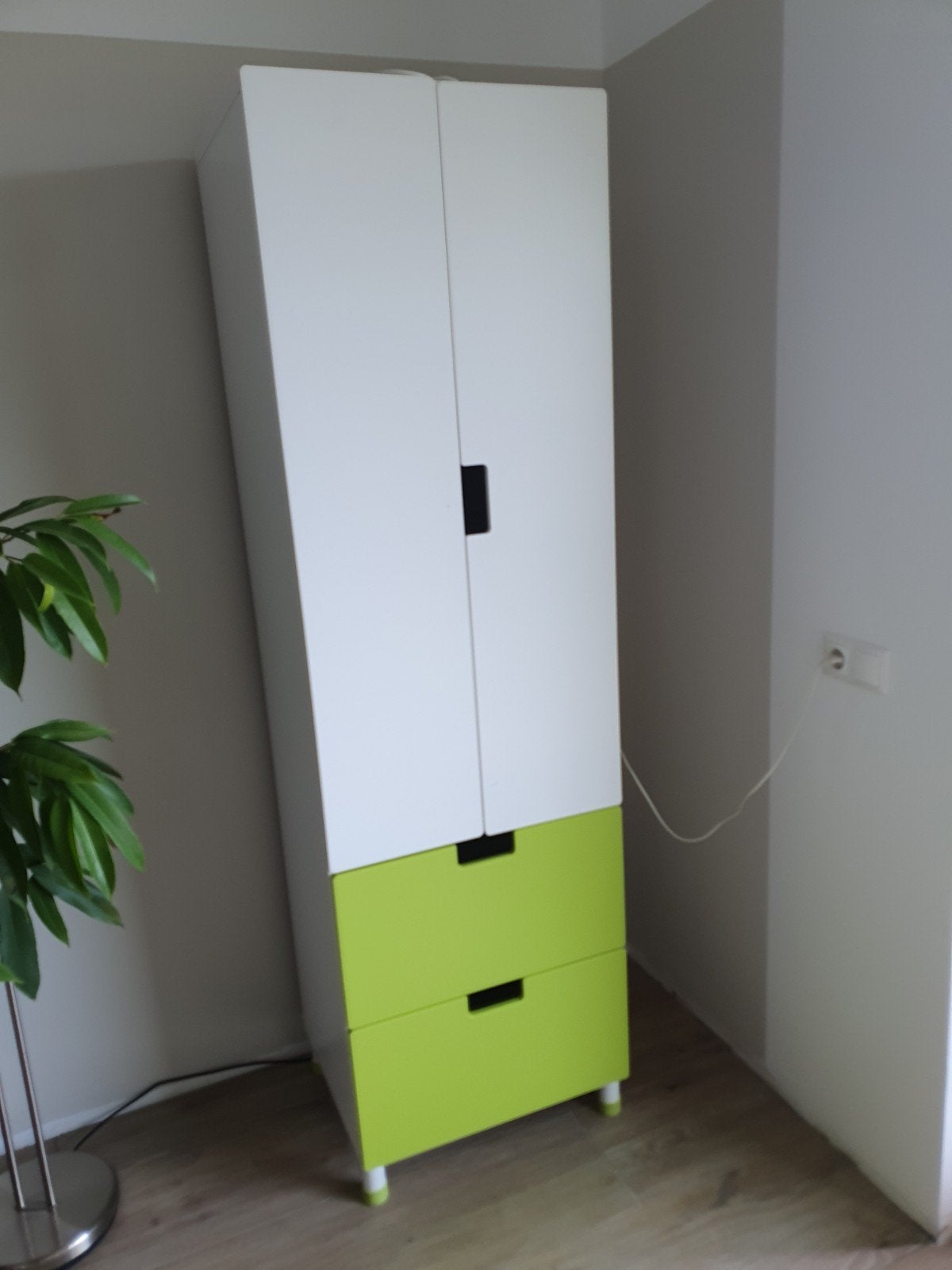 IKEA STUVA Kast met 2 deuren en 2 lades wit/groen, Ophalen, Gebruikt, Met lade(s), 50 tot 100 cm