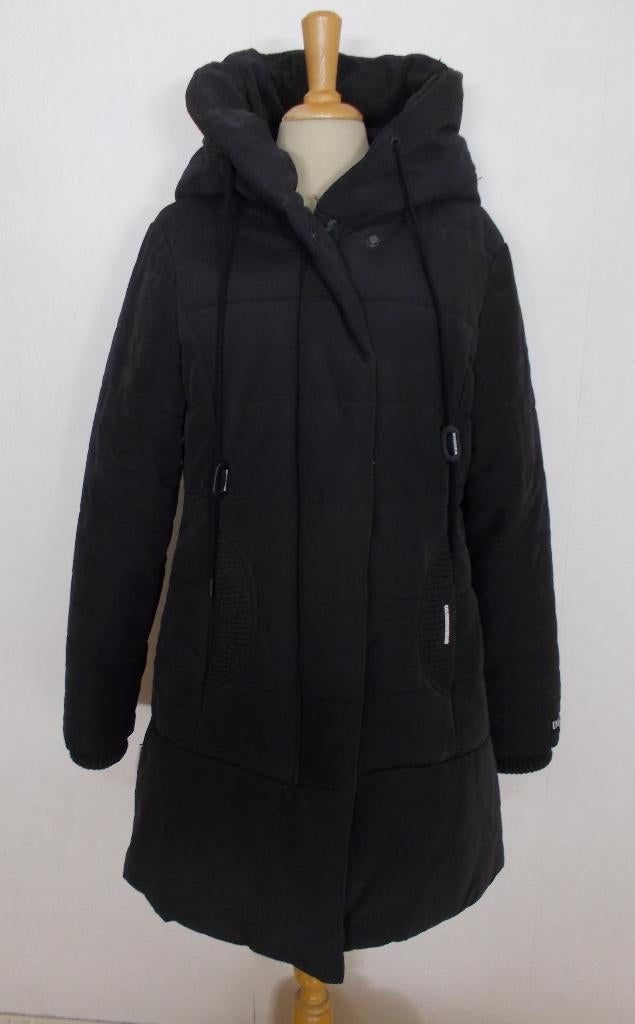 Mooie zwarte lange jas met capuchon van Khujo! M, Kleding | Dames, Jassen | Zomer, Zo goed als nieuw, Maat 38/40 (M), Zwart, Verzenden
