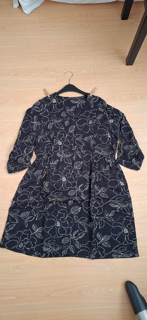 jurk van Paprika, Kleding | Dames, Zwart, Maat 42/44 (L), Ophalen of Verzenden, Zo goed als nieuw