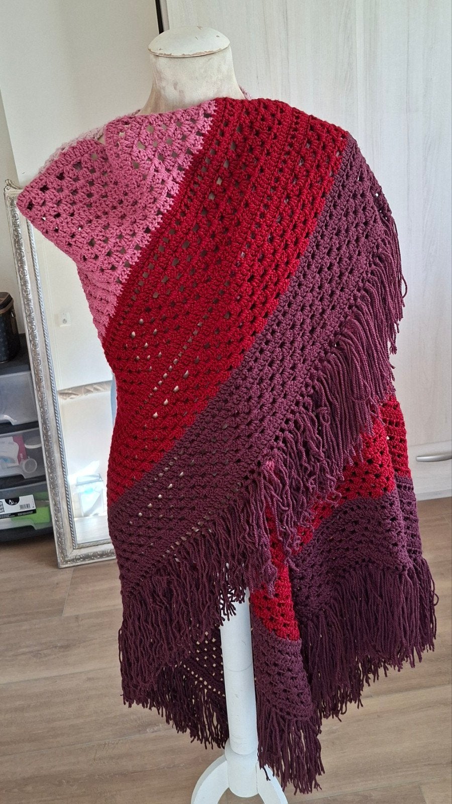 stola, Kleding | Dames, Ophalen of Verzenden, Nieuw, Maat 42/44 (L), Sjaal