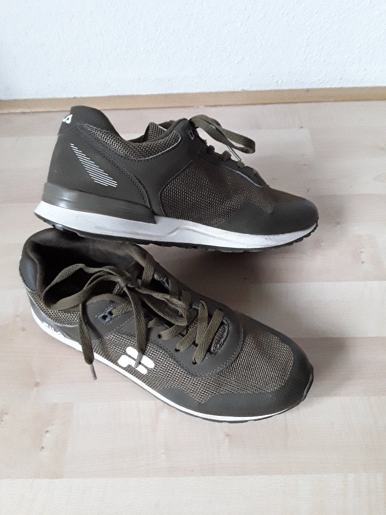Olijfgroene sneakers Fila mt 42, Overige kleuren, Verzenden, Fila, Sneakers of Gympen