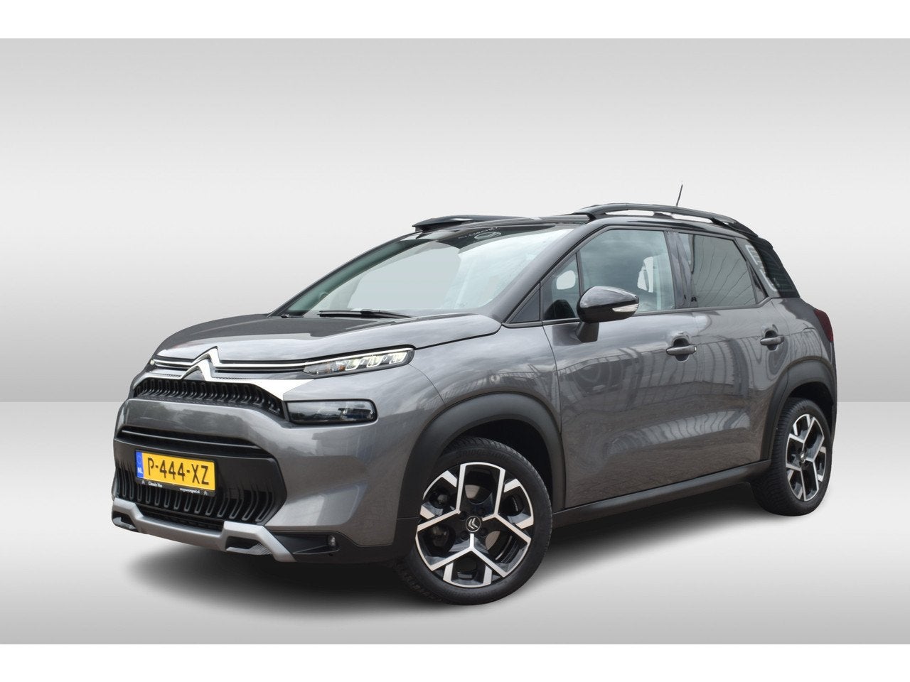 Citroën C3 Aircross PureTech 110 Shine Leder | Navigatie |, Gebruikt, 1199 cc, Origineel Nederlands, Bedrijf