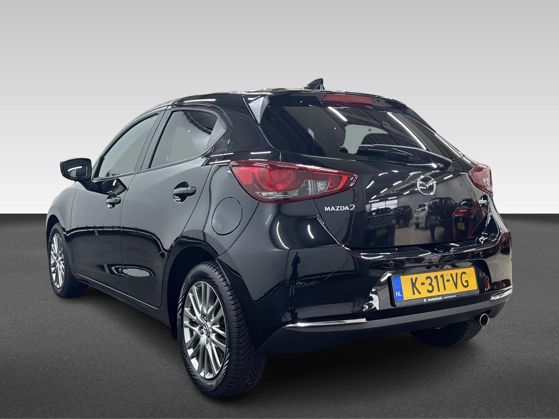 Mazda 2 1.5 Skyactiv-G Luxury, Auto's, Voorwielaandrijving, Euro 6, 4 cilinders, Zwart