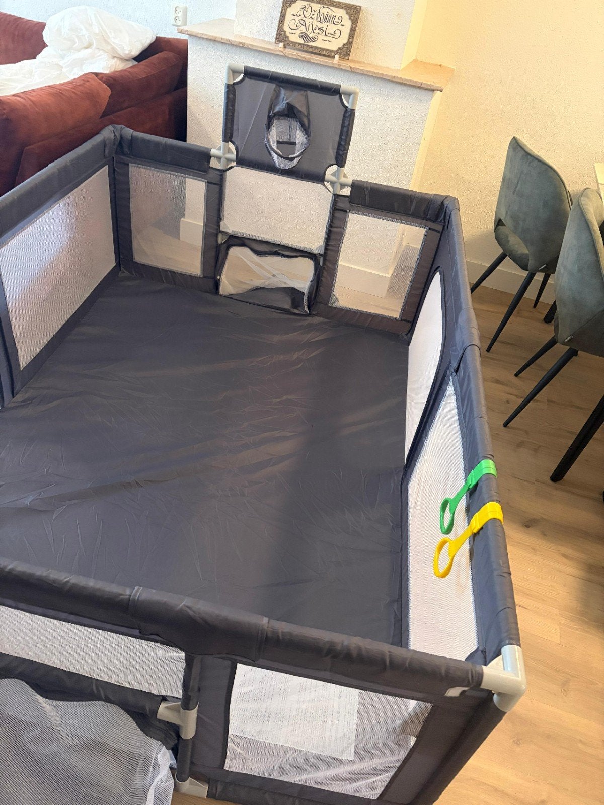COSTWAY Babybox 207x145 cm - Opvouwbaar grondbox, Kinderen en Baby's, Boxen, Zo goed als nieuw, Rechthoekig, Ophalen