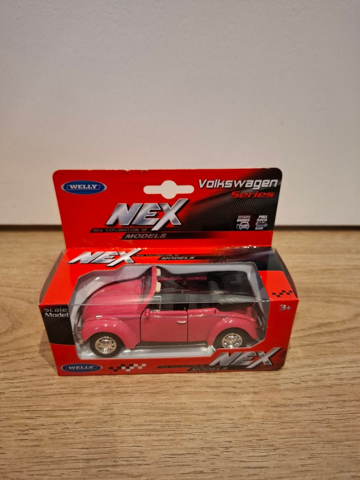 Volkswagen Beetle Kever 1:43 Schaalmodel - Nieuw in doos, Ophalen of Verzenden, Nieuw, Auto
