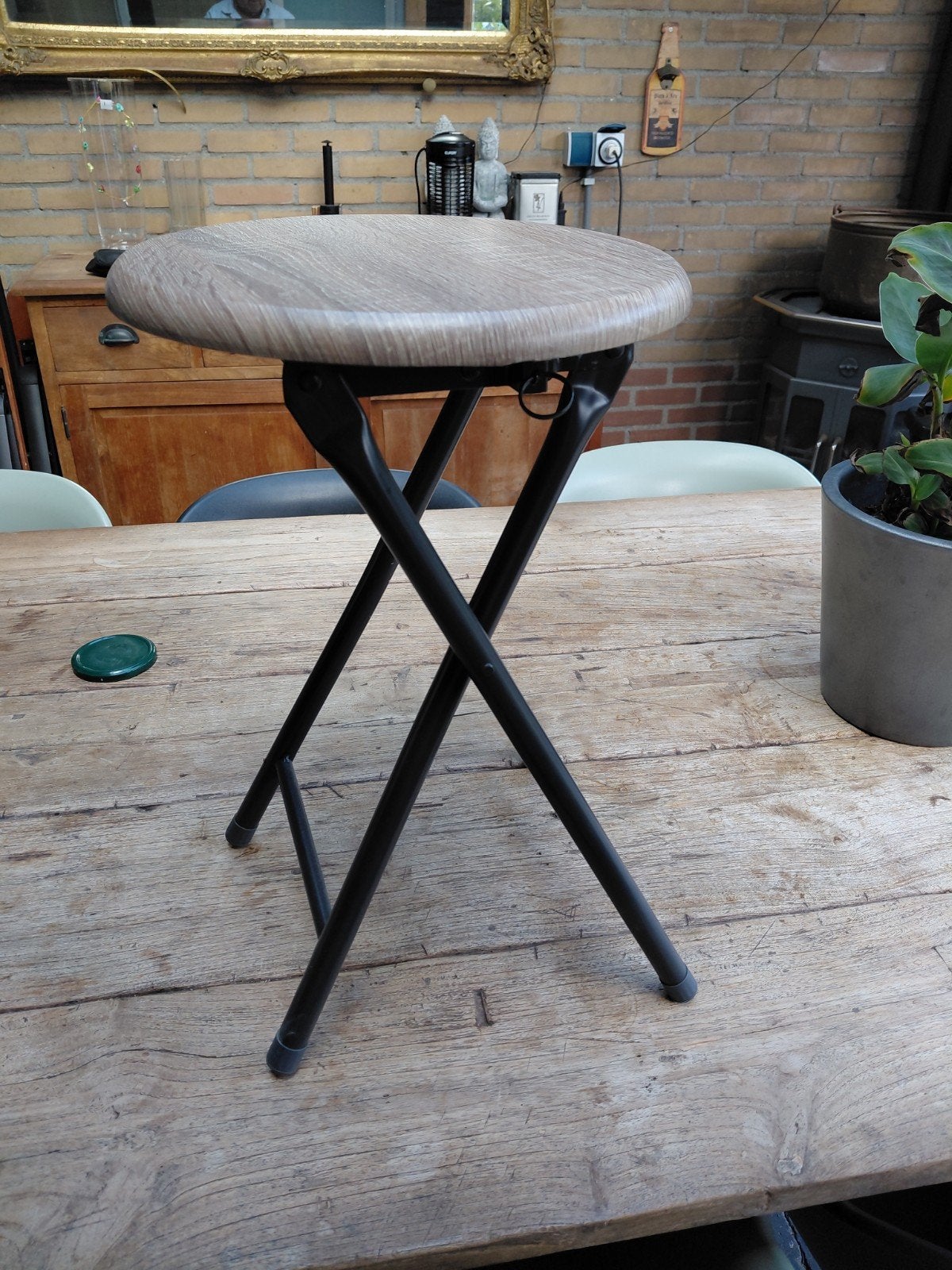 Compact Bijzet Klaptafeltje - 46 cm hoog, 30 cm breed, Huis en Inrichting, Minder dan 55 cm, Gebruikt, Rond, Hout