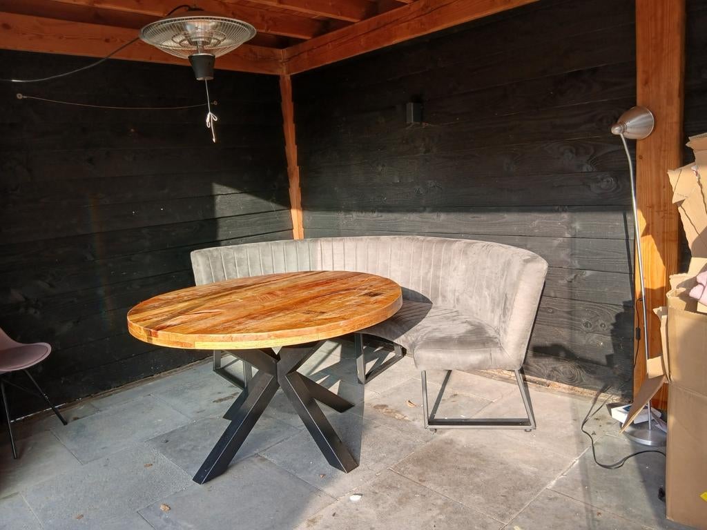 Eettafel, Huis en Inrichting, Overige houtsoorten, Gebruikt, Ophalen of Verzenden, Ovaal