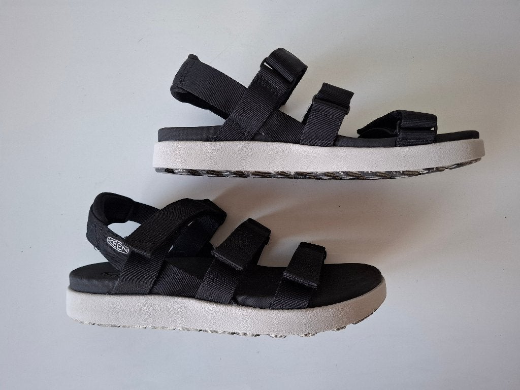 < Keen maat 41 zwarte sandalen klittenband Elle Strappy ZGAN, Verzenden, Keen, Zwart, Sandalen of Muiltjes