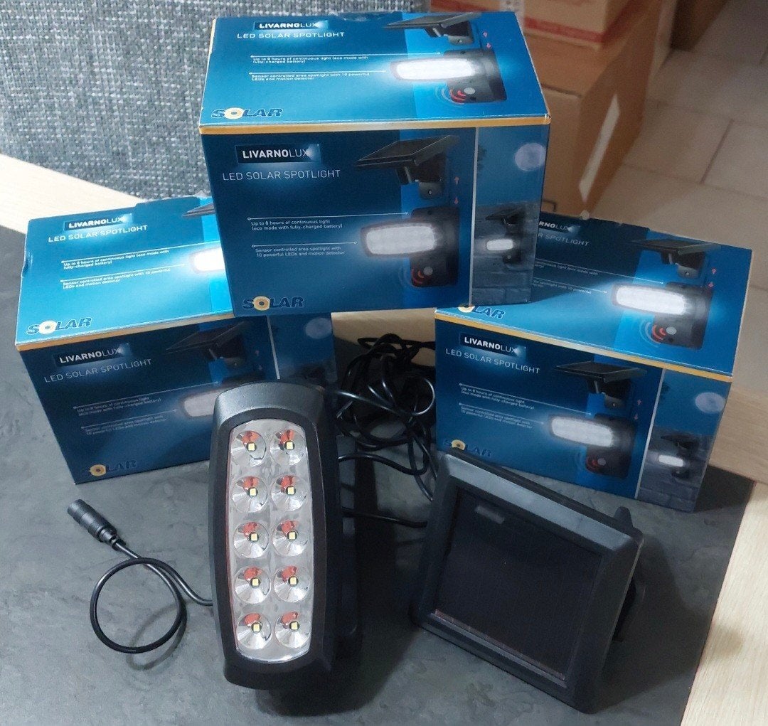 LED SOLAR SPOTLIGHT 3 stuks voor €30, Ophalen of Verzenden, Nieuw