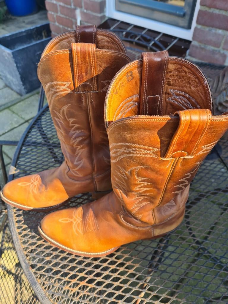 KOOPJE Nooit gedragen 40.5/41 brede voet prachtige handgem, Kleding | Dames, Schoenen, Nieuw, Lage of Enkellaarzen, Bruin, Ophalen