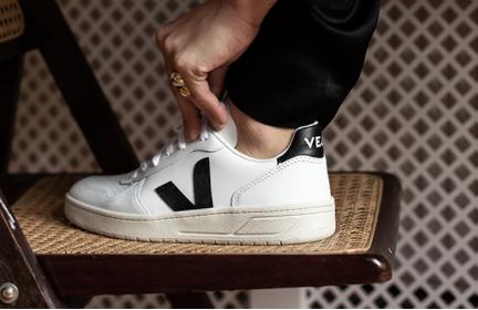 Veja schoenen sneakers mt 38, Kleding | Dames, Schoenen, Verzenden, Wit, Sneakers of Gympen, Zo goed als nieuw