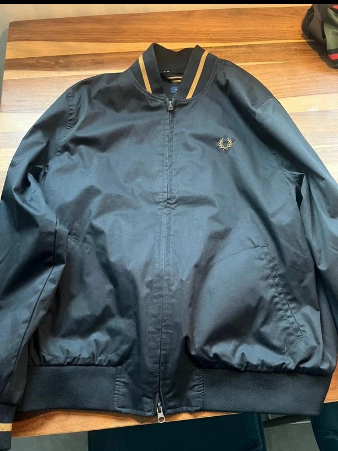 Fred Perry jas, Ophalen, Zo goed als nieuw, Maat 48/50 (M), Meerkleurig