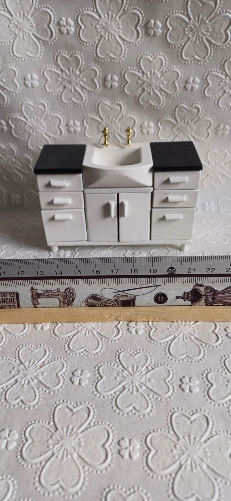 Badkamer meubeltje, Verzamelen, Poppenhuizen en Toebehoren, Ophalen of Verzenden, Poppenhuis