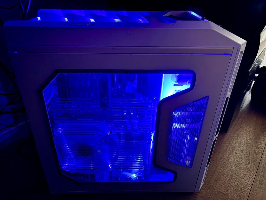Krachtige Game PC: AMD FX-8350, R9 280X, 24GB RAM, SSD, Computers en Software, Ophalen, Gebruikt, Gaming, SSD